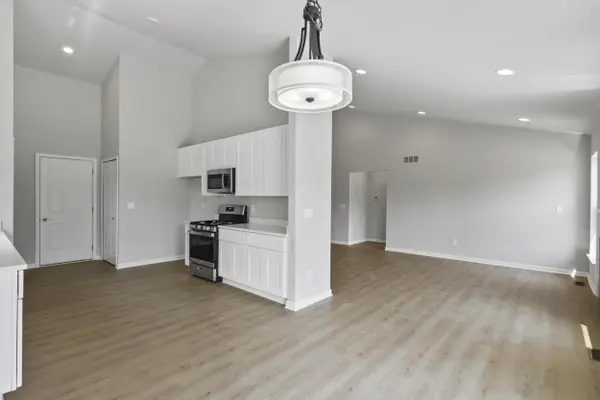 31541 Augusta DR #71, Romulus, MI 48174