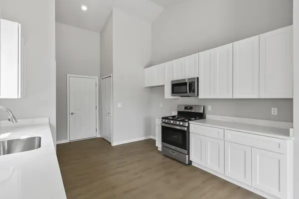 31541 Augusta DR #71, Romulus, MI 48174