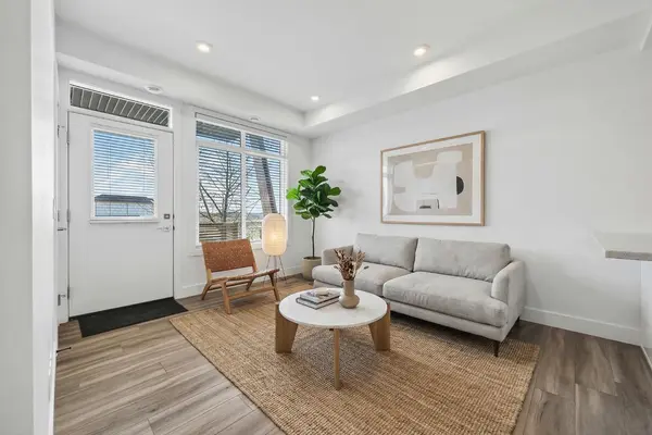 214 Seton Passage SE, Calgary, AB T2X0c1