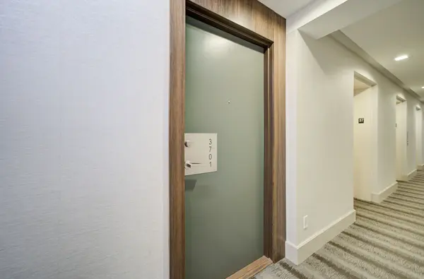 30 Nelson ST #3701, Toronto C01, ON M5V 0H5