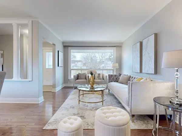 368 Balkan RD, Richmond Hill, ON L4C 2P1