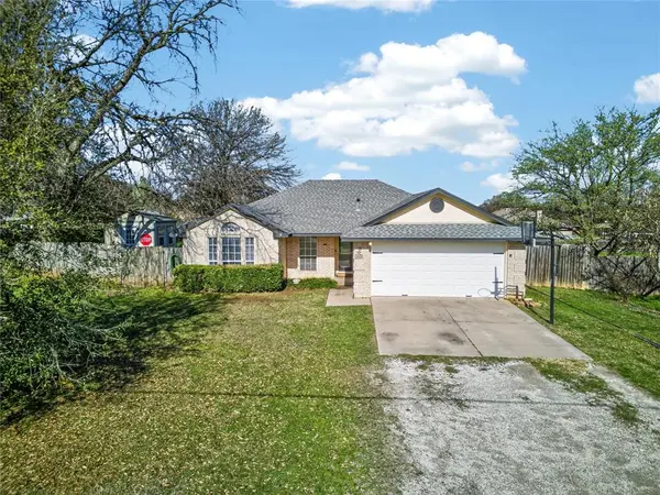 420 Robert Drive, Springtown, TX 76082