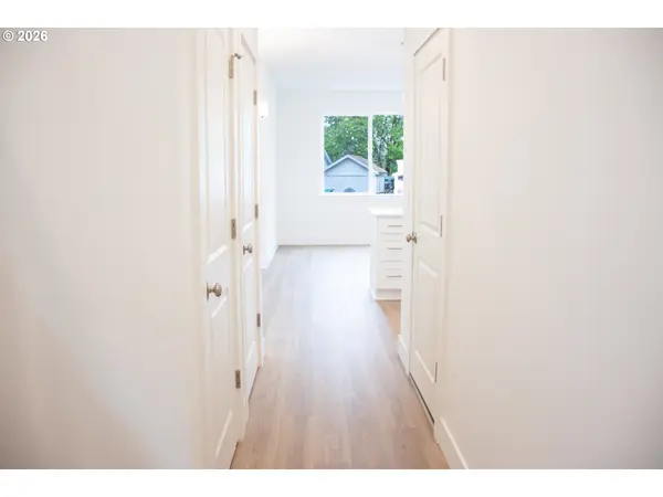 18945 SW HAZELWOOD LN #L-7, Beaverton, OR 97078