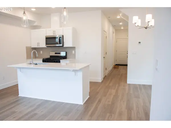 18945 SW HAZELWOOD LN #L-7, Beaverton, OR 97078