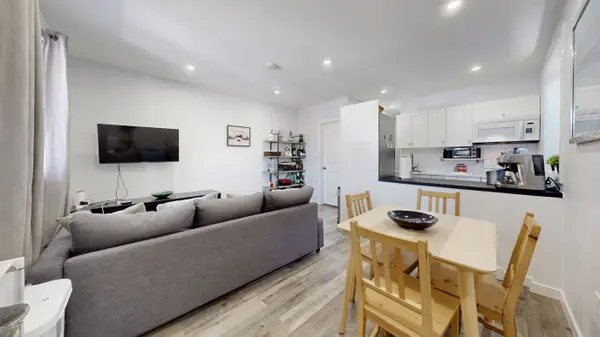 50 Brownville AVE, Toronto W04, ON M4N 4L3