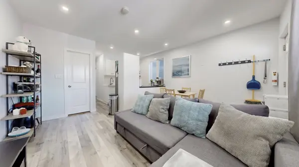 50 Brownville AVE, Toronto W04, ON M4N 4L3