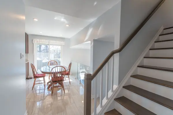 1534 Rosebella AVE, Blossom Park - Airport And Area, ON K1T 1E8