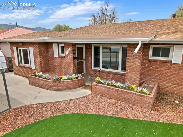 136 Steven DR, Colorado Springs, CO 80911