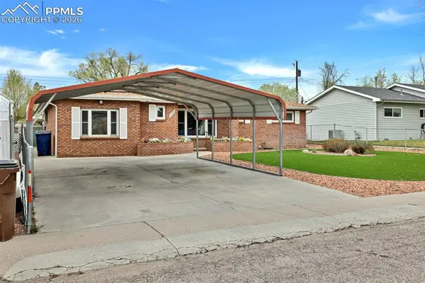 136 Steven DR, Colorado Springs, CO 80911