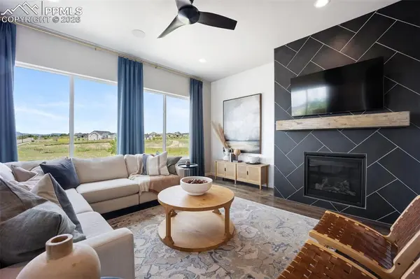 9996 Antelope Ravine DR, Colorado Springs, CO 80908