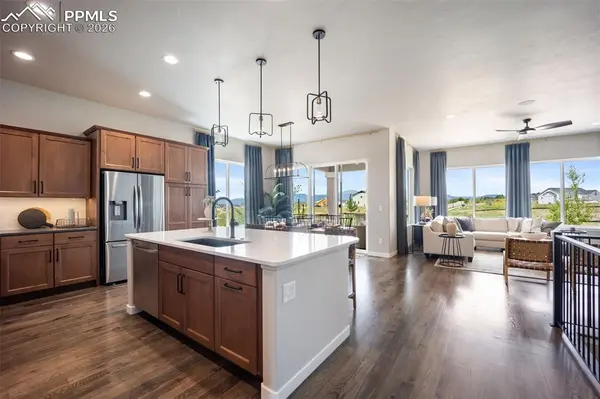 9996 Antelope Ravine DR, Colorado Springs, CO 80908