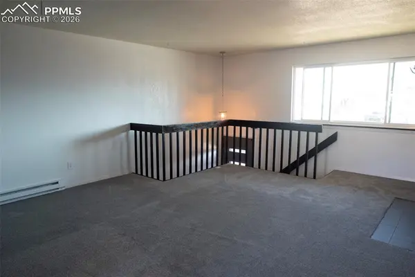 342 Mount View LN, Colorado Springs, CO 80907