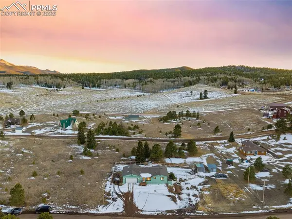 1014 Elfin Glen DR, Divide, CO 80814