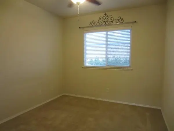 1227 Eagles Nest Trail, Krum, TX 76249