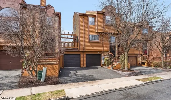 20 Powderhorn Dr, Rockaway Twp., NJ 07866