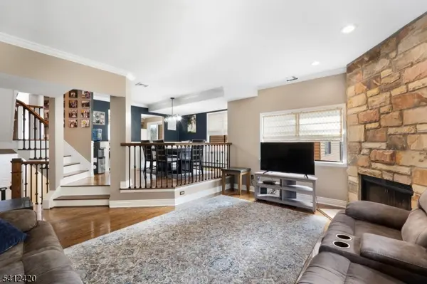 20 Powderhorn Dr, Rockaway Twp., NJ 07866