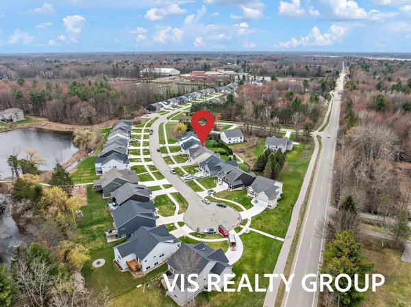 16501 Wickshire PL, Spring Lake Twp, MI 49456