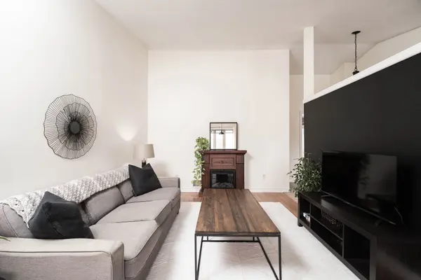 1077 Hamilton RD #9, London East, ON N5W 6G3