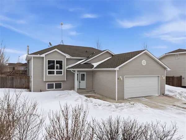 6 Jeanne DR, La Broquerie, MB R0A 0W0