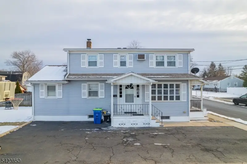 34 N 15Th Ave, Manville Boro, NJ 08835