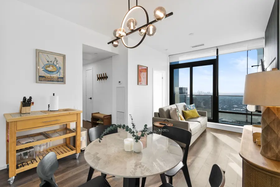 5 St Joseph ST #4406, Toronto C01, ON M4Y 1J6