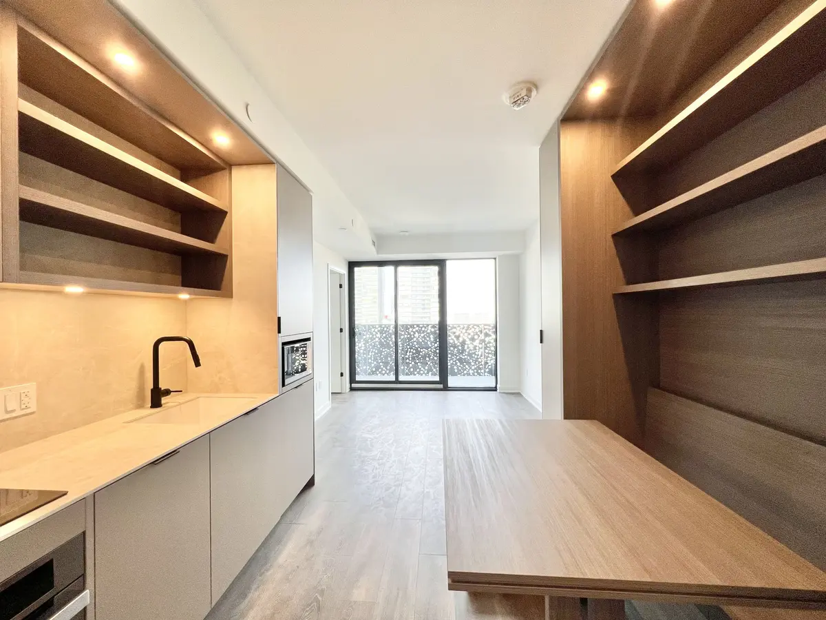 55 Charles ST E #2601, Toronto C08, ON M4Y 0J1