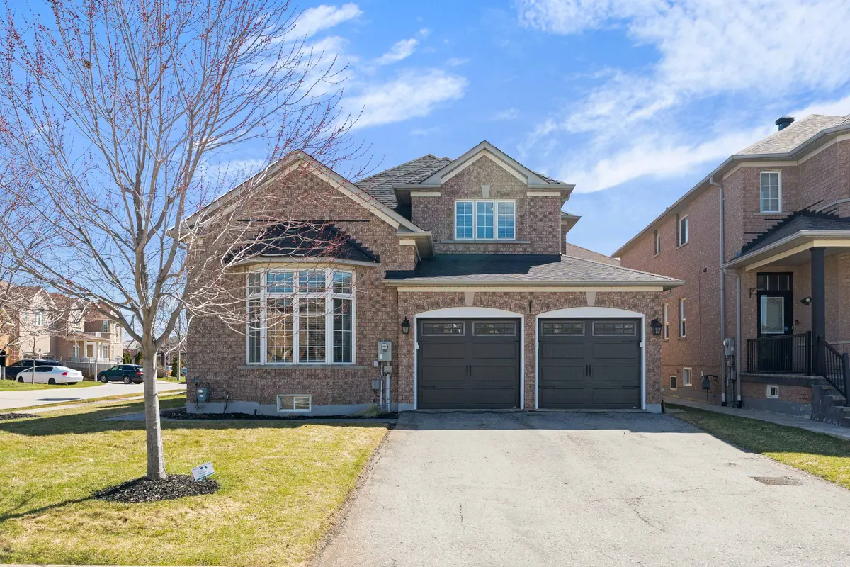 52 Goreridge CRES, Brampton, ON L6P 1P1