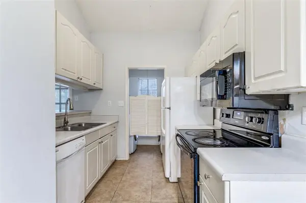 5981 Arapaho #1106, Dallas, TX 75248