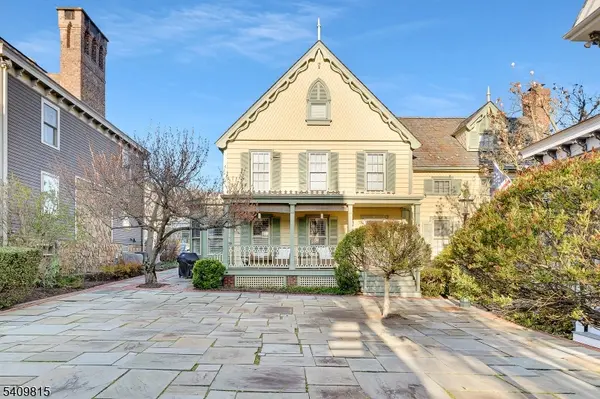 1 Murray Hill Sq #1, New Providence Boro, NJ 07974