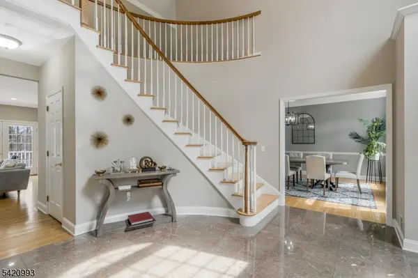 26 Winslow Dr, Bridgewater Twp., NJ 08836