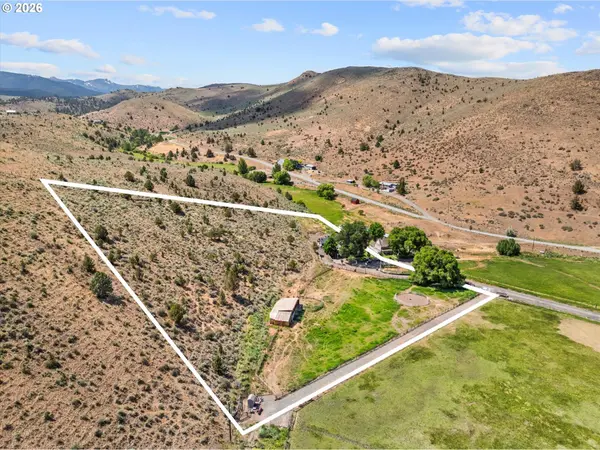 24672 SUMPTER STAGE HWY, Baker City, OR 97814