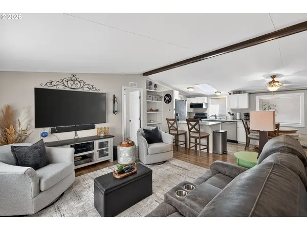 4155 NE THREE MILE LN #74, Mc Minnville, OR 97128