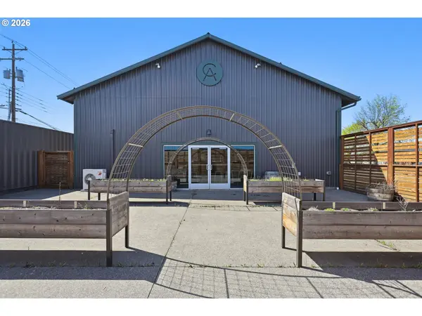 206 W BROADWAY ST, Goldendale, WA 98620