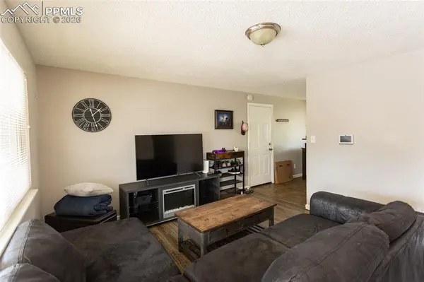 2535 Sonoma DR, Colorado Springs, CO 80910