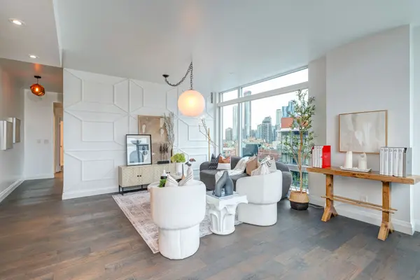 333 Adelaide ST E #1202, Toronto C08, ON M5A 4T4