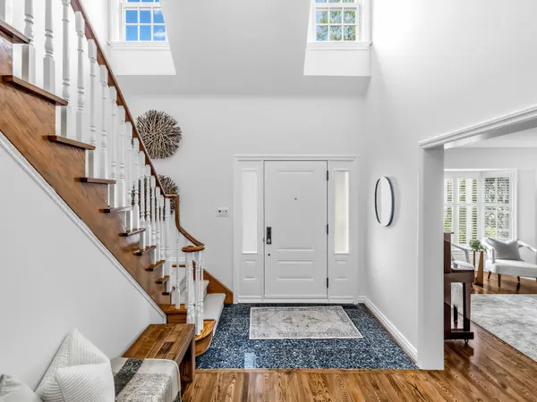 9 Temagami CT, Toronto C14, ON M2M 4E6