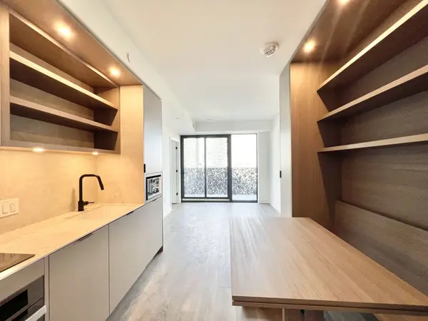 55 Charles ST E #2601, Toronto C08, ON M4Y 0J1