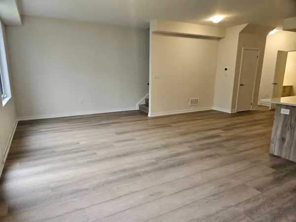 22 Ziibi WAY #Upper, Clarington, ON L1B 0W5