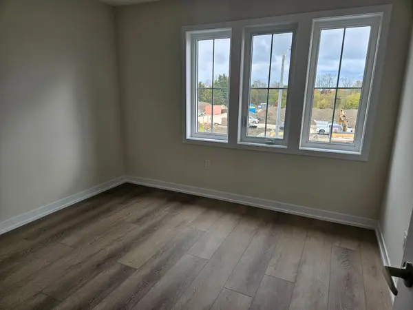 22 Ziibi WAY #Upper, Clarington, ON L1B 0W5