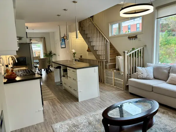 1673 Pleasure Valley PATH, Oshawa, ON L1G 0E3