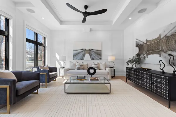 4 Pine Ridge DR, Toronto E08, ON M1M 2X3