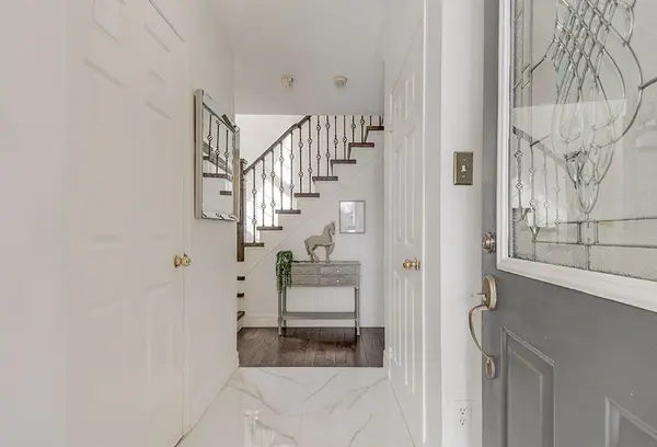 133 Long Point DR, Richmond Hill, ON L4E 3Z6