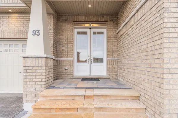 93 Trail BLVD, Springwater, ON L9X 0S5