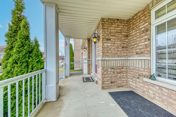 30 Streamline DR NW, Brampton, ON L6V 4T2