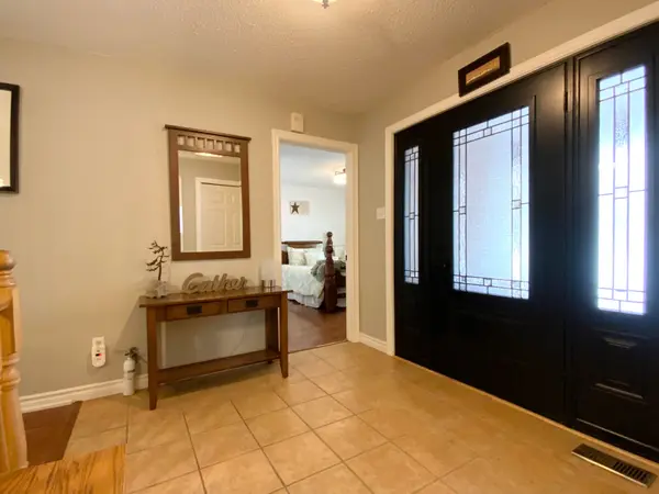 205 Pirates Glen DR, Trent Lakes, ON K0M 1A0