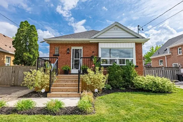 42 Sharon AVE, Hamilton, ON L8T 1E3
