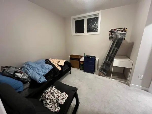 212 SPECKLED ALDER ROW, Barrhaven, ON K2J 7G8