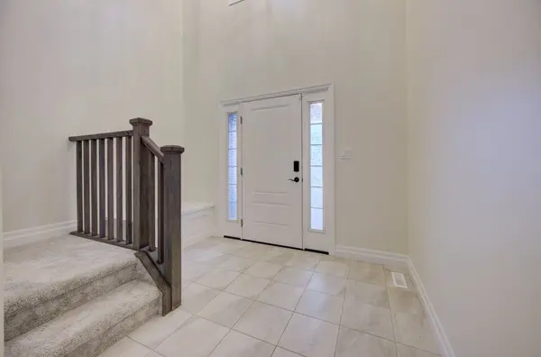 4 Livingston DR, Tillsonburg, ON N4G 0J3