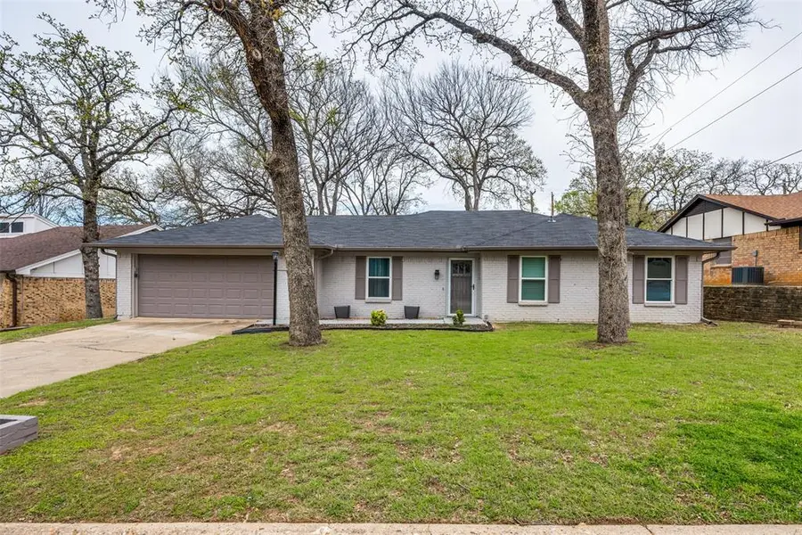 7404 Forrest Lane, North Richland Hills, TX 76182