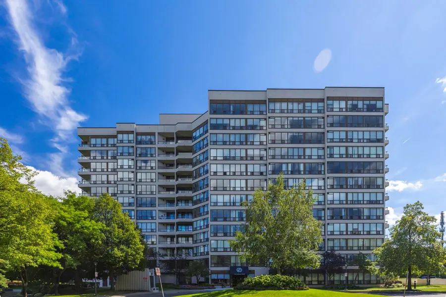 12 Laurelcrest ST #507, Brampton, ON L6S 5Y4